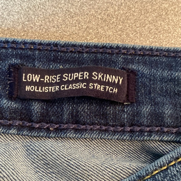 Hollister - Super Skinny low rise jeans. Size 27 - Picture 6 of 14